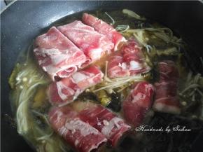 最后加入肥肉烫熟即可出锅