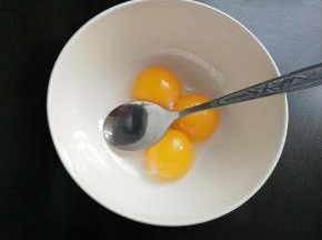蛋黄蛋白分离，只要蛋黄。