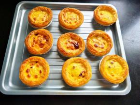 叮咚，时间到，香香的蛋挞出炉啦！