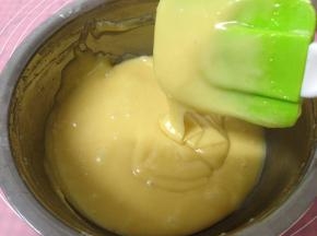 至面糊细滑如缎带