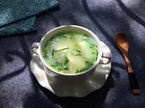 美味营养的一款辅食粥就做好了，分享完毕！