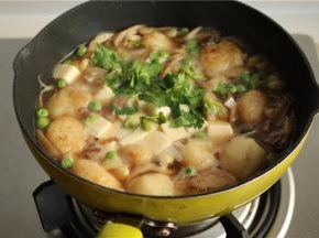 加香菜碎，就做好了。