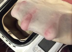 面团材料揉出薄膜