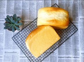 烤箱预热上下火180度，烤40分钟（6分钟开始盖锡纸）