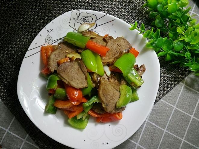 双椒炒牛肉