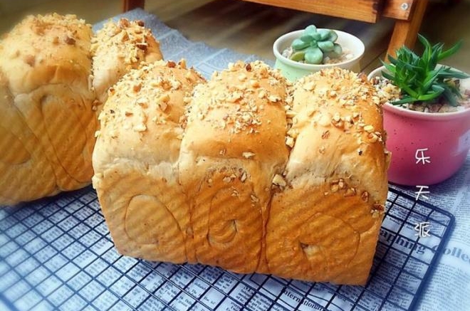 核桃吐司