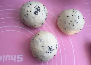 分成均匀3个滚圆松弛10分钟