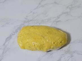 包保鲜膜，冷藏30分钟