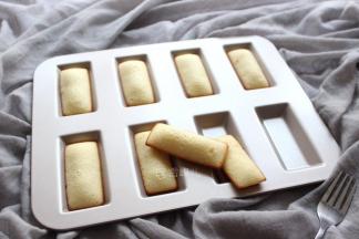 拿出晾凉，杏仁味浓郁的口感。