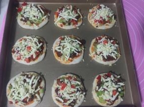 最后再铺一层奶酪碎