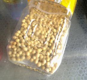 黄豆准备好。