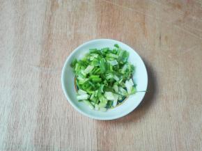 香葱洗净切葱花