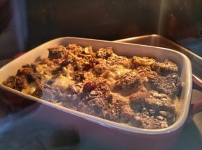 放入预热好的烤箱，175度35分钟左右即可。(根据模具，调整时间)