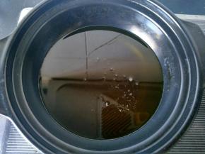 锅内放油，放多一点。