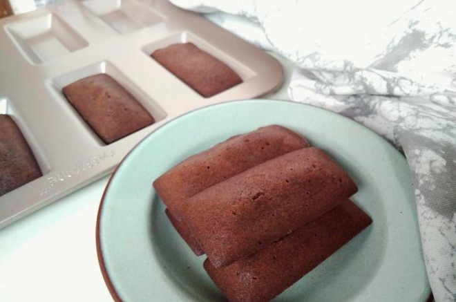 用心为爱做甜品，可可味费南雪