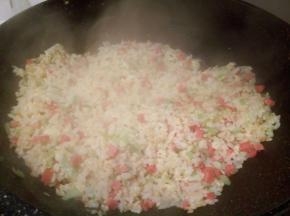 加细盐适量，翻炒均匀，起锅