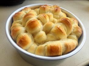 烤箱预热上下火175度，烤40--45分钟。（适当时候盖锡纸）