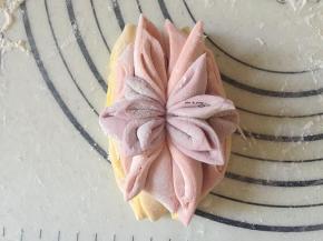 做好后松弛20分钟，大火煮开转小火15分钟，关火后焖5分钟出锅