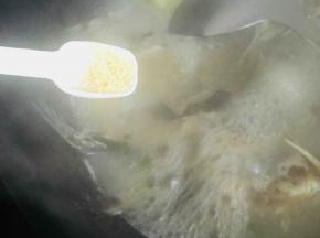 和少许鸡精拌匀即可出锅