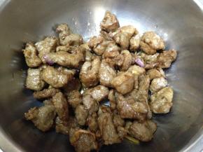 定型即可捞出（不用完全炸熟）