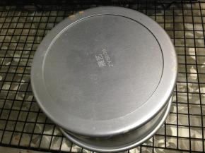 出炉后倒扣晾凉，脱模即可