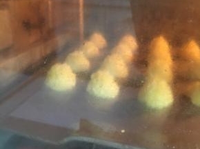 烤箱上下温180度预热5分钟，放入土豆塔烤18分钟