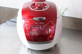 选择万能炖功能，时间设定为60分钟，按开始工作