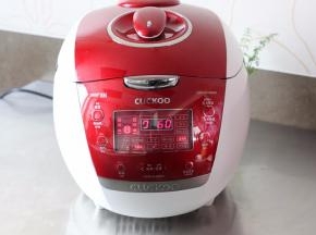 选择万能炖功能，时间设定为60分钟，按开始工作