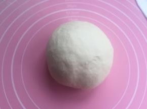 排气后，滚圆再松弛15分钟