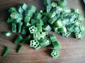 捞出过凉水后切圈