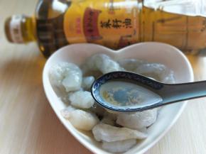 加入料酒。