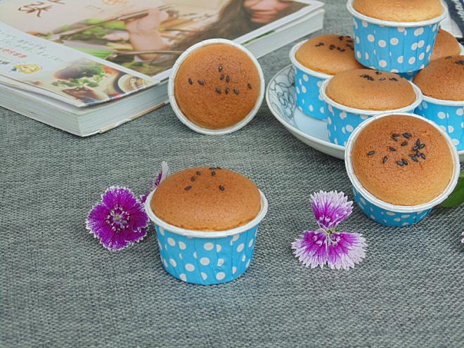 迷你南瓜纸杯蛋糕