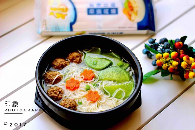 牛肉丸子萝卜面