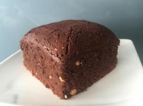 烤箱预热上下火180度烤25分钟。（冰箱冷藏2小时再脱模）