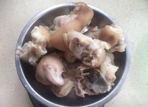 然后用水冲洗。