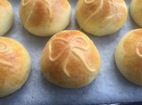 烤箱预热上下火170度，烤18分钟