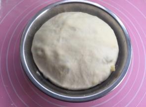 再次发酵到2倍（烤箱30度发60分钟）