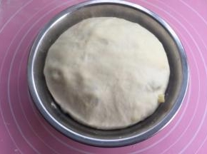 再次发酵到2倍（烤箱30度发60分钟）