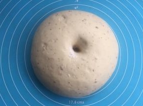室温发酵到手戳洞不回缩