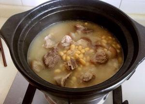 总时间要炖2个小时左右，汤汁才会浓稠。