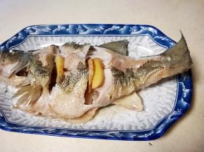 锅中蒸熟 端出