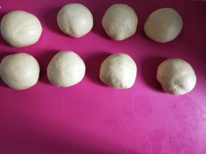 分成16份，滚圆。