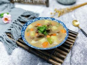 别有一番风味的牛肉汤。