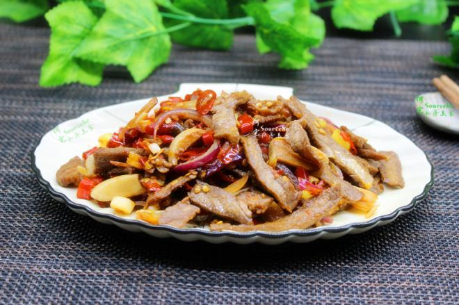 下酒菜，泡椒牛肉