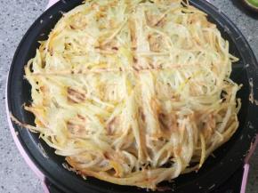 煎到出现金黄色的表面就可以了