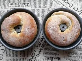 烤好后出炉晾凉；