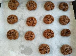 烤好后取出晾凉密封保存