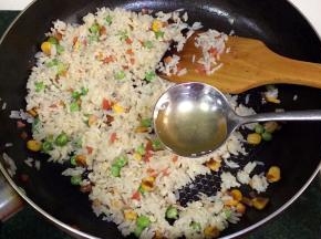 加入1大匙料酒。