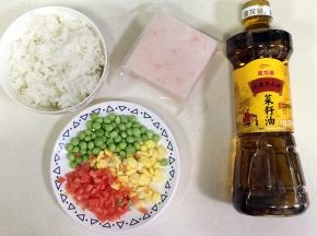 准备好需要的食材。