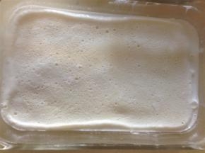 3、微波炉高火2分半钟  到没有液体 取出   如果没有把握 可以一分钟一分钟的加热  中途可以取出来翻拌均匀再加热